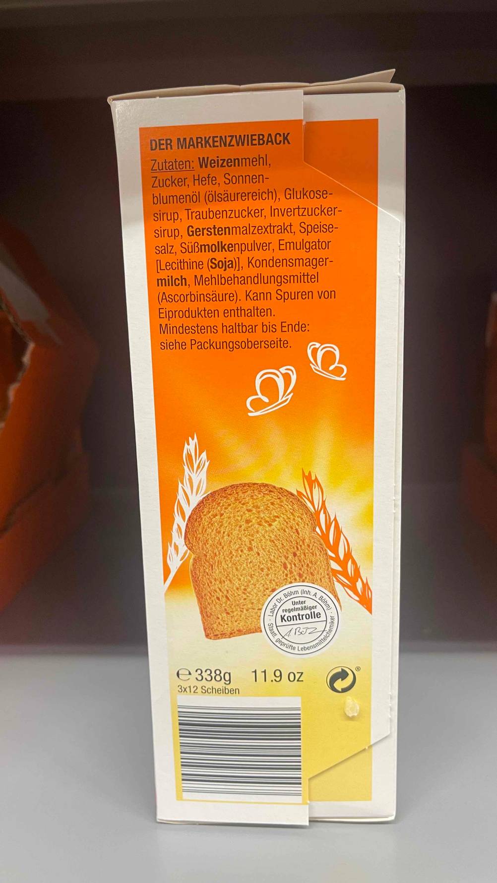 Zwieback-Test: Auf der Packungsseite stehen Informationen zu den Zutaten.
