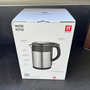 Zwilling-1002478 im Karton