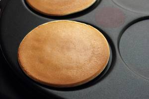 mini crepes maker mit pancakes