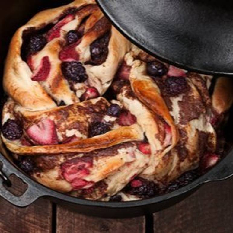 Dutch Oven, in dem Kuchen gebacken wurde