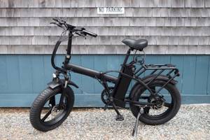 voll-elektrisches-bike-in-schwarz