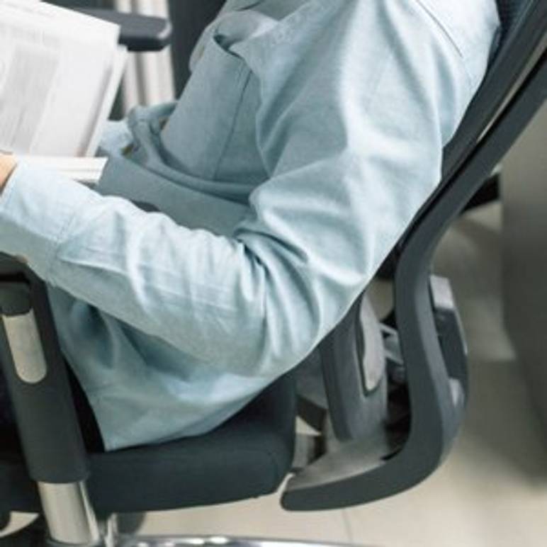 verstellbare rueckenlehne beim ergonomischen buerostuhl