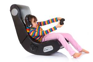 kind auf gaming stuhl ohne rollen