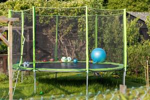 gartentrampolin oval