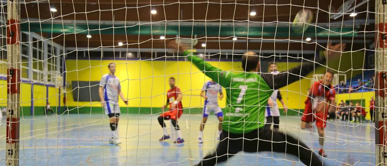 handballschuhe 39