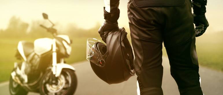 motorrad-lederkombi-test