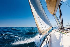 segelboot auf dem meer