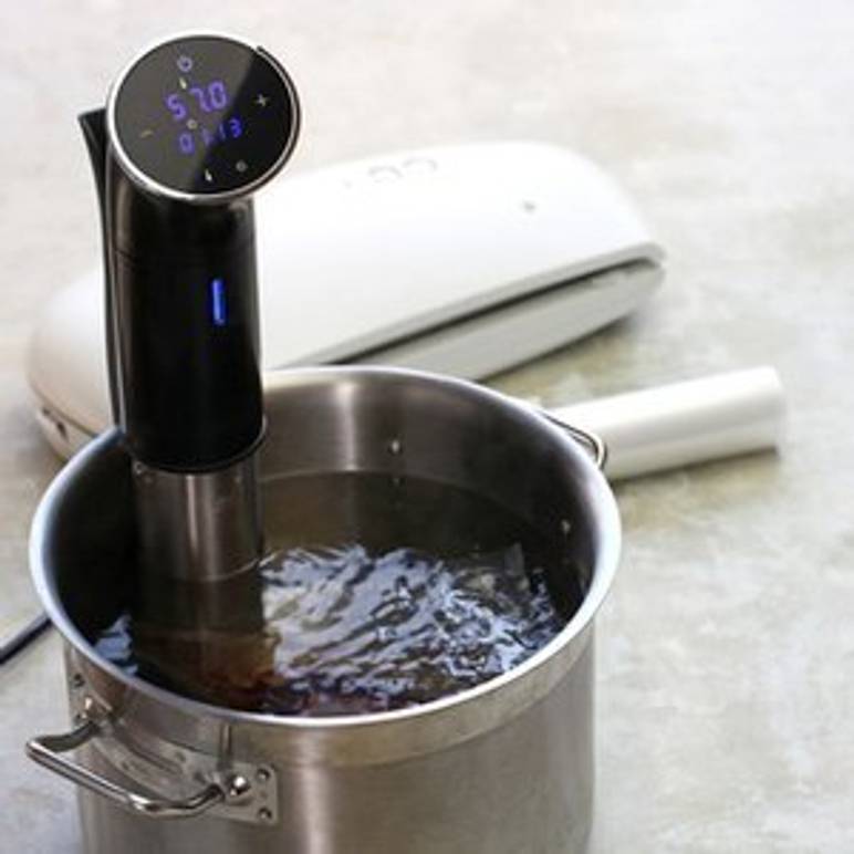 sous-vide-stick in topf
