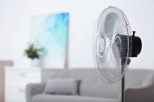 standventilator im wohnzimmer