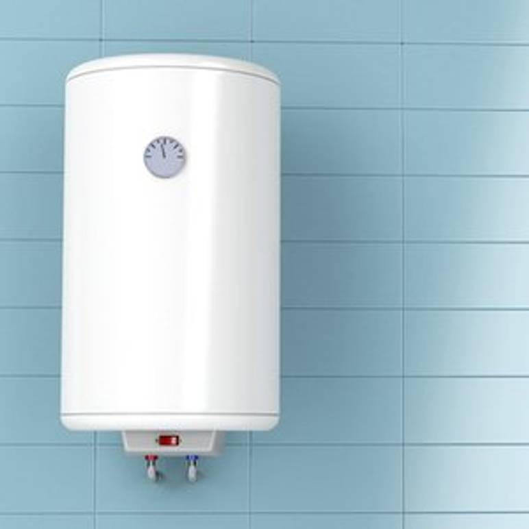 warmwasserspeicher an der wand